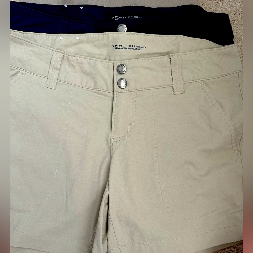 Columbia Omni-shield trail shorts lot (1 gray and 1 beige)